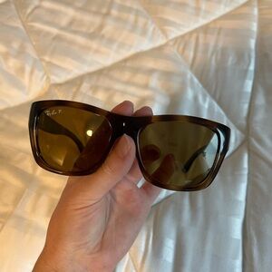 New with case Rayban RB4194 Polarized brown sunglasses. Square/rectangle shape.